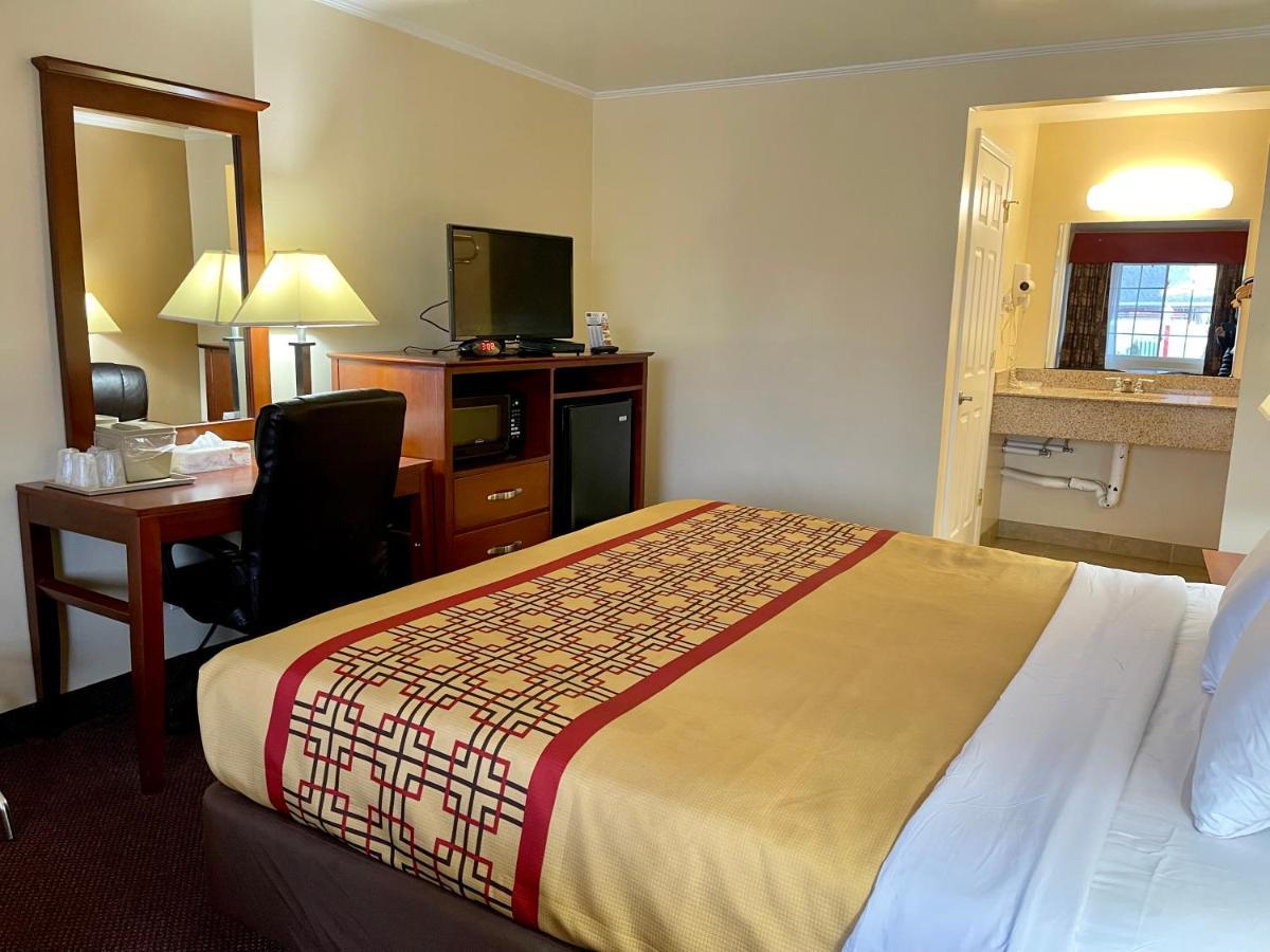 Passport Inn Somers Point - Somers Point Extérieur photo